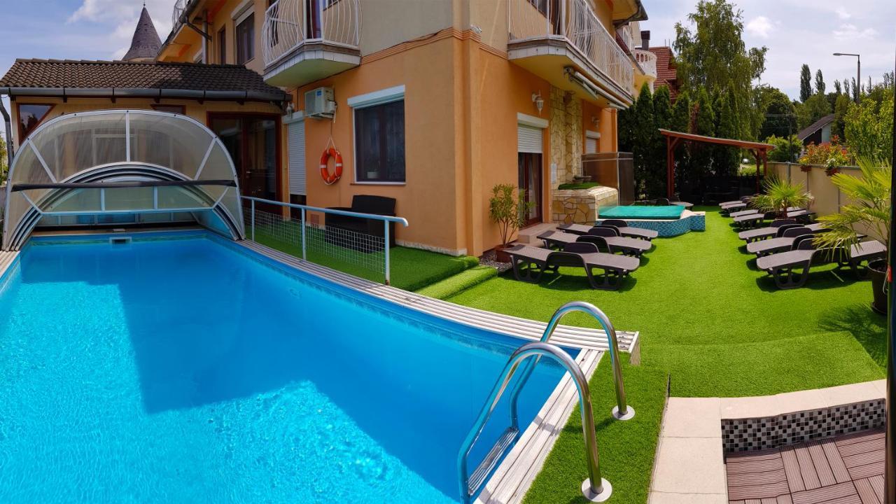 Napsugar Apartmanhaz Siófok Exterior foto