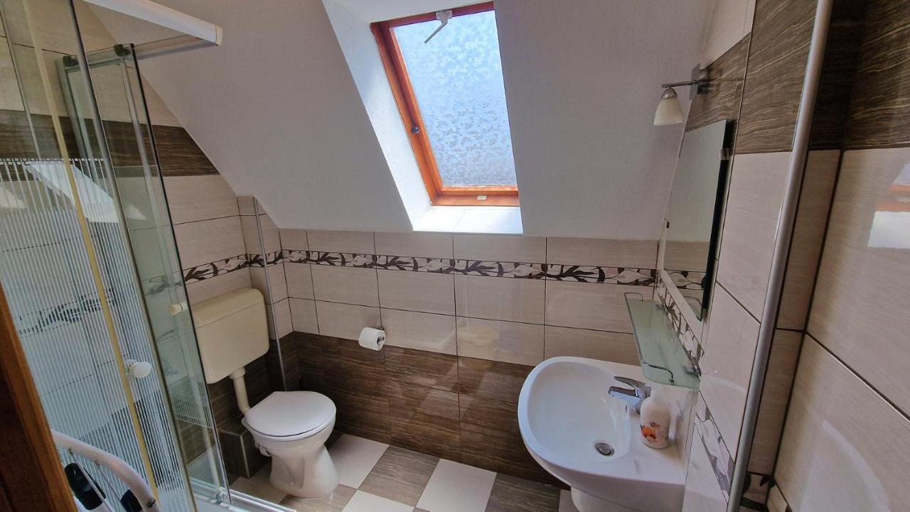 Napsugar Apartmanhaz Siófok Exterior foto