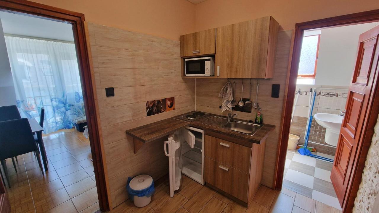 Napsugar Apartmanhaz Siófok Exterior foto