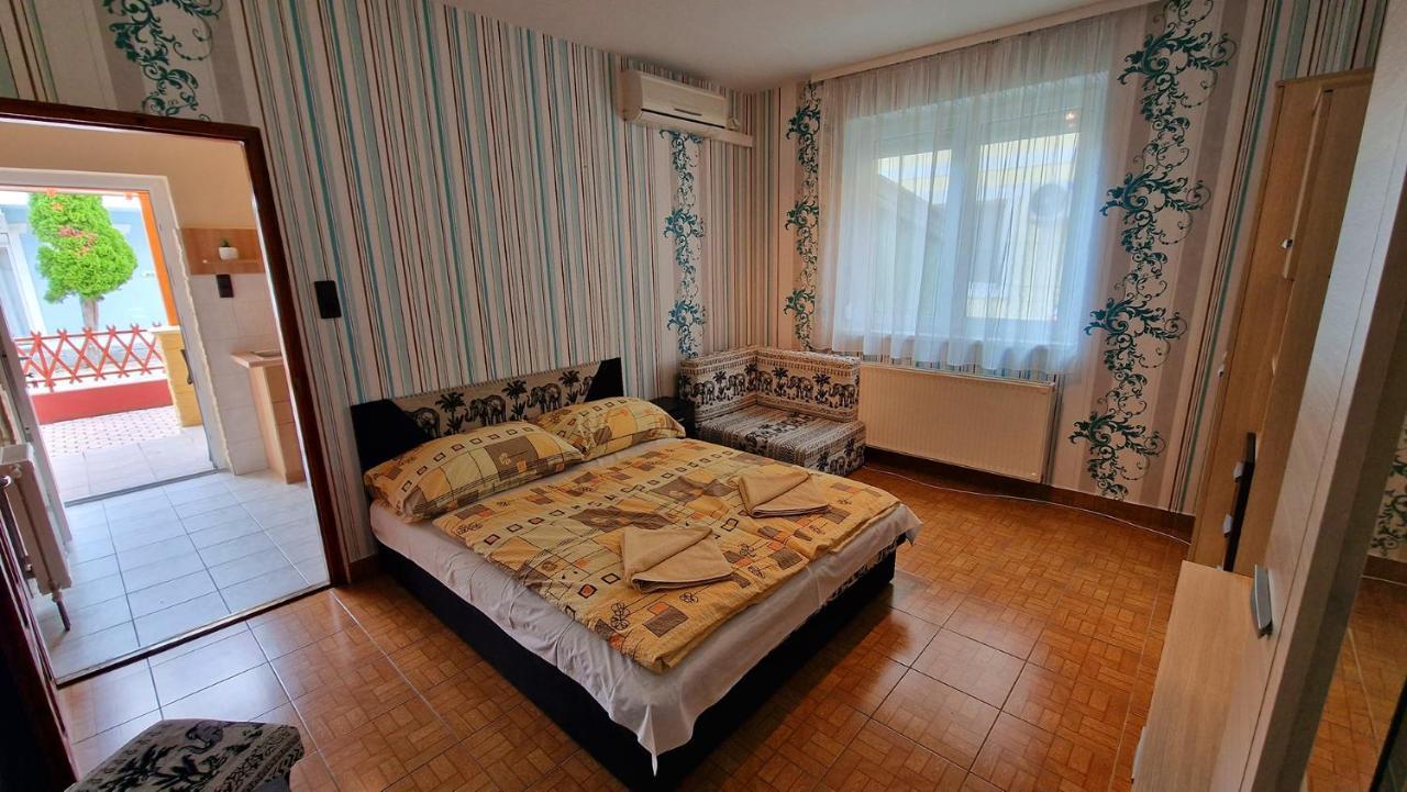 Napsugar Apartmanhaz Siófok Exterior foto