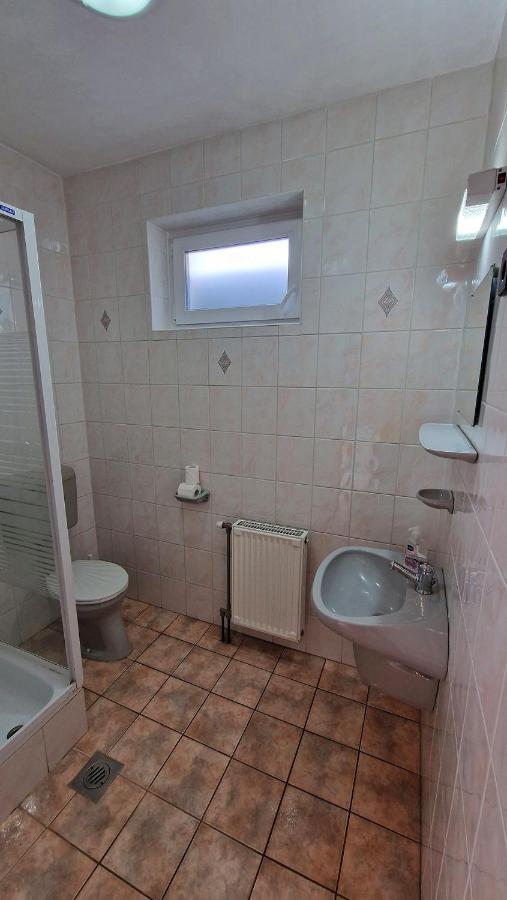 Napsugar Apartmanhaz Siófok Exterior foto